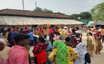 सुल्तानपुर में दर्दनाक हादसा, घरौंदा बनाने के लिए ड्रेन से मिट्टी निकालने गयी पांच बच्चियों की डूबने से मौत, एक को बचाने में चार अन्य की भी गई जान बच्चियों की मौत