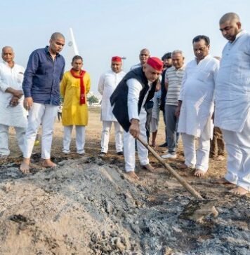 मुलायम सिंह की अस्थियां
