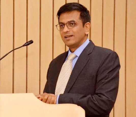 जजों के सामने सोशल मीडिया एक बड़ी चुनौती, CJI चंद्रचूड़ ने जताई चिंता चीफ जस्टिस डीवाई चंद्रचूड़