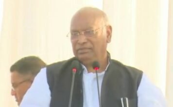 झूठों के सरदार