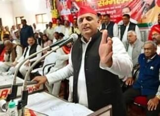 अखिलेश यादव