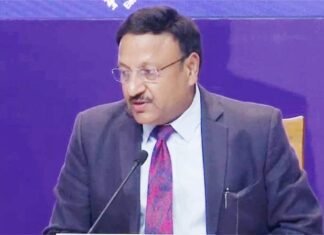 दो चरणों में होगा गुजरात विधानसभा चुनाव, आठ दिसंबर को आएगा परिणाम, EC ने की घोषणा गुजरात विधानसभा चुनाव