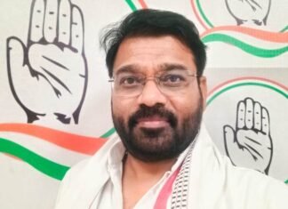 कांग्रेस प्रवक्‍ता विकास श्रीवास्‍तव