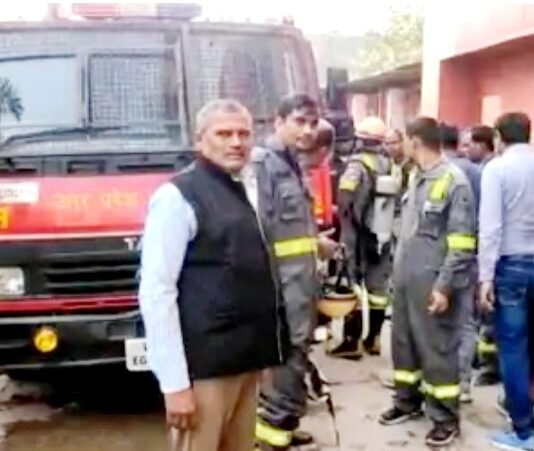 हजरतगंज में कोऑपरेटिव बैंक के आठवें फ्लोर पर लगी आग, बाउचर रूम जला कोऑपरेटिव बैंक में आग