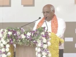 दूसरी बार गुजरात के मुख्यमंत्री बने भूपेंद्र पटेल, 16 मंत्रियों ने भी ली शपथ