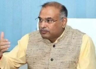 विनय पाठक