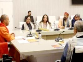 CM योगी ने सांसद-विधायकों संग बैठक कर दिया निर्देश, ग्लोबल इन्वेस्टर्स समिट की तर्ज पर जिलों में भी हो इसका आयोजन इन्वेस्टर्स समिट