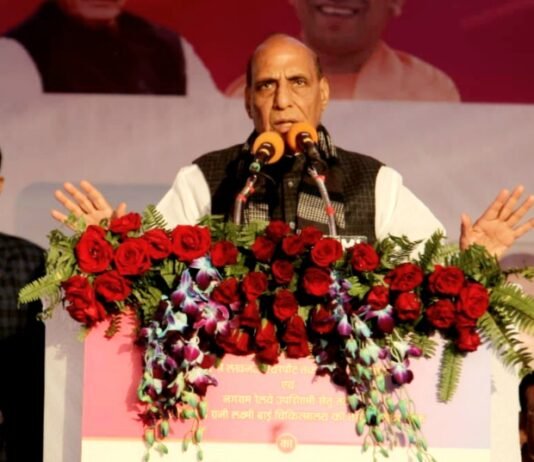 राजनाथ सिंह ने लखनऊ में लक्ष्मण की प्रतिमा का अनावरण कर कहा, अब लोग हो गए बिजनेस फ्रैंडली माइंडसेट लक्ष्मण की प्रतिमा