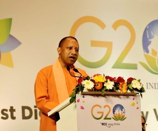 डिजिटल तकनीक से पारदर्शी व्यवस्था बना जीवन में लाया जा सकता है व्यापक परिवर्तन: CM योगी डिजिटल इकोनाॅमी