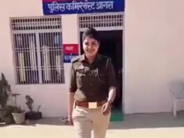 वर्दी में रील वायरल