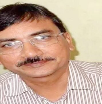 यूपी पर्यटन विभाग के डिप्टी डायरेक्टर ने 12वीं मंजिल से कूदकर दी जान डिप्टी डायरेक्टर पर्यटन विभाग