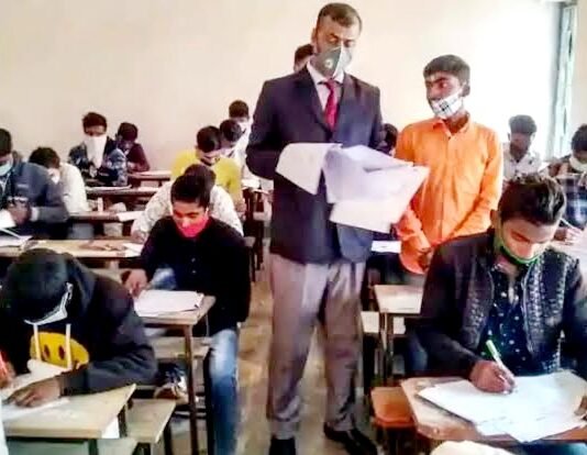 पकड़े गए मुन्‍नाभाई