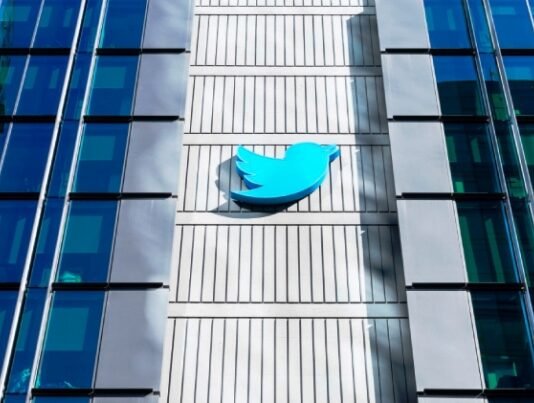 भारत में Twitter के दो ऑफिस बंद, कर्मचारी करेंगे वर्क फ्रॉम होम एलन मस्क