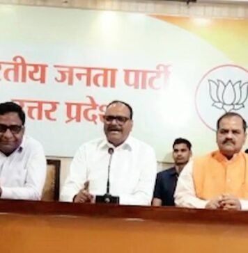 डिप्टी सीएम का पलटवार, भ्रष्टाचार के लिए कोई पुरस्कार तो अखिलेश यादव को चाहिए देना, लेटर लिखने वाले नौ नेता करप्शन में डूबे