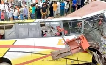 बांग्लादेश में भीषण सड़क हादसा, खाई में गिरी बस, 17 यात्रियों की मौत, 30 घायल बांग्लादेश