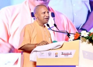 “स्कूल चलो अभियान” का शुभारंभ कर CM योगी ने कहा, तेजी से विकास के पथ पर बढ़ रहा यूपी स्कूल चलो अभियान