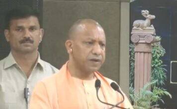 सड़क पर नमाज