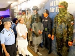 रक्षा मंत्री ने चंडीगढ़ में किया वायु सेना विरासत केंद्र का उद्घाटन वायु सेना विरासत केंद्र