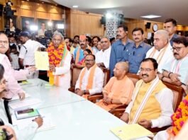 विधान परिषद उपचुनाव में भाजपा प्रत्याशियों ने दाखिल किया नामांकन, सीएम योगी रहें मौजूद यूपी विधान परिषद