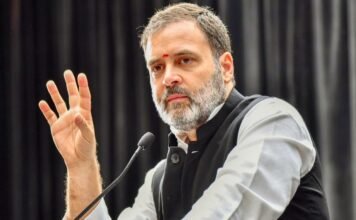 अमेरिका में राहुल का प्रधानमंत्री पर निशाना, नरेंद्र मोदी को भगवान के साथ बैठा दें तो उन्हें भी शुरू कर देंगे काम समझाना भगवान को समझाना