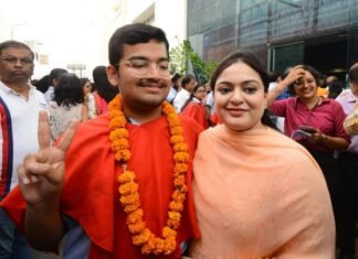 ICSE व ISC बोर्ड का 10वीं-12वीं का रिजल्ट जारी, लखनऊ के मोहम्मद आर्यन ने देश में किया टॉप
