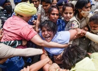 अहंकारी भाजपा सरकार