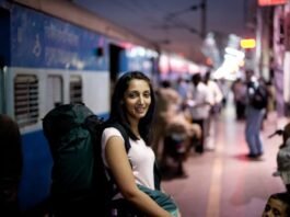 रेलवे की नई सुविधा, आपके टिकट पर अब रिश्तेदार कर सकेंगे ट्रेन में सफर, इन नियमों के साथ 24 घंटे पहले करना होगा अप्लाई दूसरे के टिकट पर यात्रा