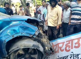 स्कूली बच्चों को रौंदा