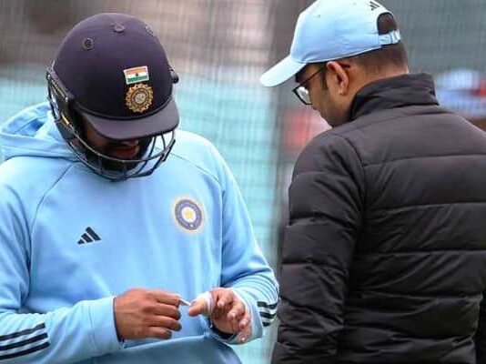 WTC फाइनल से पहले टीम इंडिया को बड़ा झटका, प्रैक्टिस के दौरान चोटिल हुए कप्तान रोहित शर्मा चोटिल हुए कप्तान रोहित शर्मा