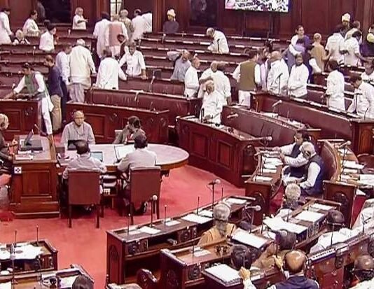 लोकसभा में INDIA गठबंधन ने दिया अविश्वास प्रस्ताव का नोटिस, स्पीकर की मिली मंजूरी अविश्वास प्रस्ताव