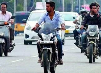 बिना हेलमेट ऑफिस आने पर माना जाएगा अनुपस्थित, सड़क सुरक्षा पर पखवाड़ा चलाएगी योगी सरकार सड़क सुरक्षा पखवाड़ा