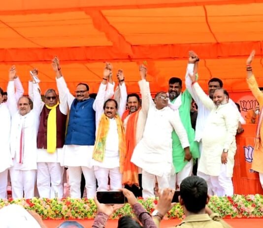 दारा सिंह चौहान ने नामांकन कर कहा, विकास के एजेंडे को आगे ले जाना प्राथमिकता विकास का ऐजेंडा
