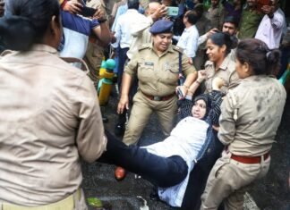 मोदी सरकार का महाघोटाला