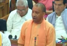 अखिलेश पर पलटवार