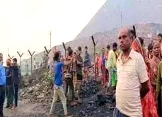 आवाज से फटी धरती