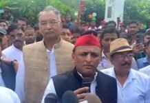 स्वतंत्रता दिवस पर अखिलेश का पीएम मोदी पर हमला, परिवारवाद का बड़ा उदाहरण यूपी के मुख्यमंत्री स्वतंत्रता दिवस