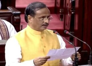 दिनेश शर्मा शपथ