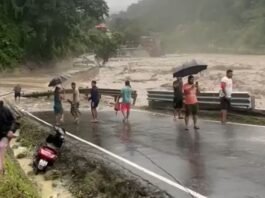 बादल फटा