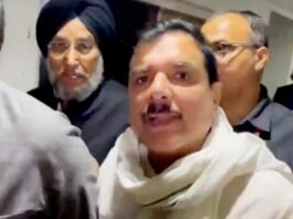 कोर्ट ने ED को दी संजय सिंह की पांच दिनों की रिमांड तो आप सांसद ने कहा, अडानी के नौकर से नहीं डरता, जितना अत्याचार करना है करे संजय सिंह की रिमांड