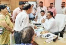 एलडीए की कोर्ट में 33 महीने से अटका वाद, अवैध निर्माणकर्ता कर रहें परेशान, समाधान दिवस में बुजुर्ग महिला आवंटी ने सुनाई फरियाद एलडीए समाधान दिवस