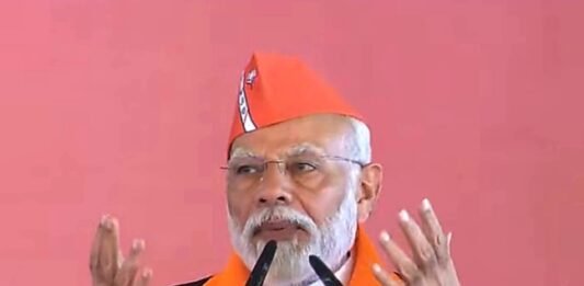 जनसभा में मोदी