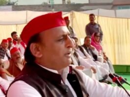 अंग्रेजी में बोलते झूठ