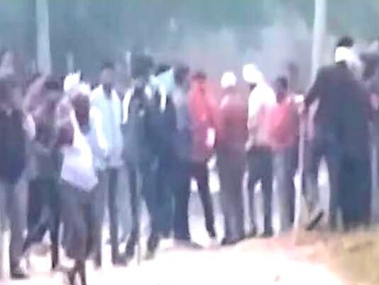 मध्य प्रदेश में वोटिंग के बीच हिंसा, इंदौर के बाद दिमनी में बवाल, जमकर हुए पथराव वोटिंग के बीच पथराव