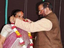 चार हाथ वाला बच्‍चा