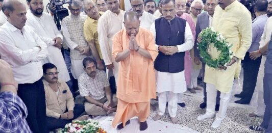 आशुतोष टंडन का निधन