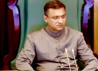 तेलंगाना: अकबरुद्दीन ओवैसी बने प्रोटेम स्पीकर, भाजपा विधायकों ने जताया विरोध प्रोटेम स्पीकर
