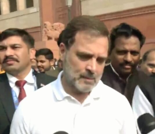 विपक्ष का अमित शाह पर हमला, राहुल ने कहा, गृह मंत्री को नहीं मालूम इतिहास अमित शाह पर हमला