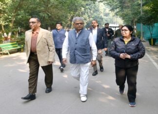मंत्री अरुण कुमार सक्सेना