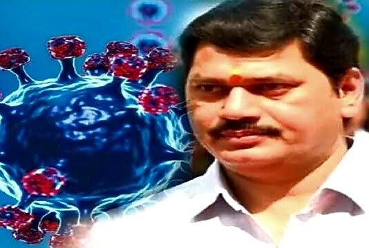 कृषि मंत्री धनंजय मुंडे कोरोना से संक्रमित, ठाणे में नए वेरिएंट के मरीज भी मिले धनंजय मुंडे को कोरोना