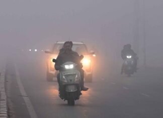 लखनऊ में घना कोहरा